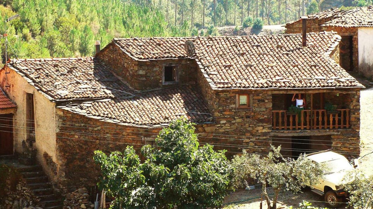 Гостевой дом A Casa Da Natalia Cha de Alvares Экстерьер фото